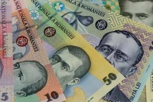 Mureş: Directorii de şcoli, avertizaţi să nu colecteze bani pentru ”fondul clasei” sau ”fondul şcolii”!