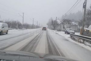 Circulaţia rutieră este deschisă pe toate drumurile naţionale şi judeţene din Suceava