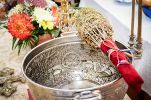 Astăzi este Ajunul Bobotezei. Ce trebuie să faci pe 5 ianuarie ca să îţi meargă bine tot anul