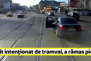 Naţional: Un şofer a rămas fără permis deşi a fost lovit intenţionat de tramvai