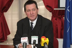 Clădirea centrală a Universităţii din Piteşti, o… varză a la ISU