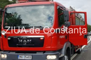 Alerta la Medgidia. Un incendiu a izbucnit pe strada Dezrobirii. Pompierii, chemati in ajutor