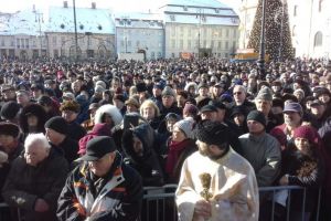 VIDEO FOTO Slujba de Bobotează la Sibiu – Peste zece mii de sibieni în Piaţa Mare