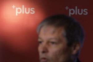 Ciolos ataca electoratul PNL: 'O veste proastă pentru cei care au crezut că liberalii sunt alternativa la PSD'