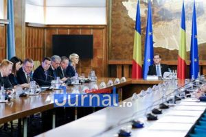 Dublarea alocaţiilor pentru copii ar putea fi amânată. Ce spune premierul Ludovic Orban