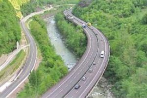 Ludovic Orban: Vom decide în luna ianuarie cum finanţăm construcţia autostrăzii Comarnic-Braşov