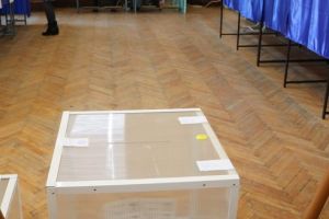 Liberalii anunţă negocieri pentru alegeri anticipate