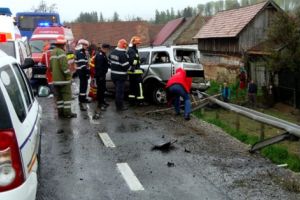 Atenţi la PRIMARUL BEAT, am uitat de POLIȚISTUL PILIT!