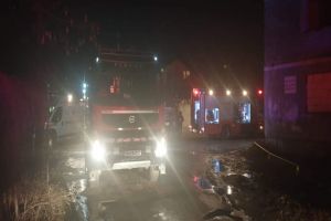 Măsuri dispuse de Primăria Iaşi după ce un om a murit în incendiul de la „blocul fantomă“