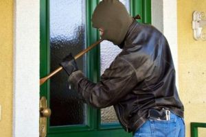 Spargători din Corbii Mari şi Titu, reţinuţi de poliţişti. Unde şi cum acţionau