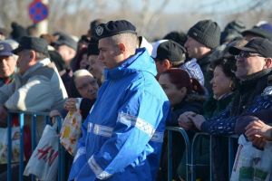 De Sărbători, mulţi gălăţeni au sunat aiurea la 112