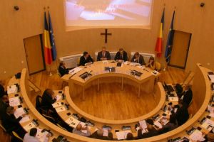 CJ Sibiu lansează licitaţii pentru modernizarea a două drumuri importante din judeţ
