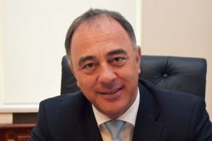 Dorin Florea, mesaj pe Facebook ”din prea mult respect pentru medicină”