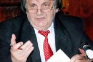 Zboară, puiule, zboară! Primarul Lugojului vrea să construiască un aeroport… utilitar