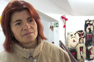 În lumea măştilor