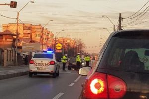 FEMEIE ACCIDENTATĂ ACUM LÂNGĂ LIDL GĂVANA