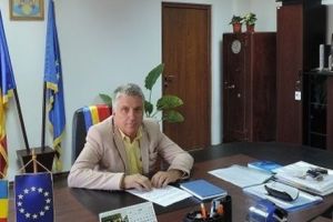 PRIMARUL ÎŞI FACE DE CAP LA CURTEA DE ARGEŞ