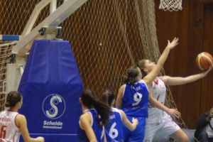 Start cu repetiţie în liga de baschet