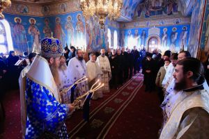 Paraclisul „Soborul Sfântului Ioan Botezătorul” de la Mănăstirea Izvoru Mureşului şi sărbătorit hramul