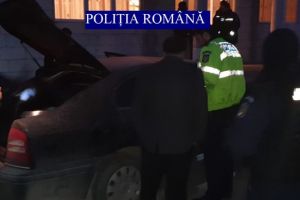 Mai multe persoane, retinute in urma perchezitiilor de miercuri. Autoturisme, indisponibilizate 