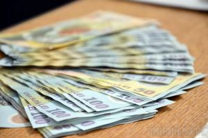Cu un salariu mediu net de 2.394 lei lunar, bihorenii sunt printre cei mai prost plătiţi din ţară