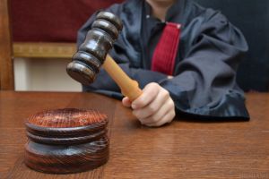 Ajutorul public judiciar pentru derularea unui proces: Cine pot fi beneficiarii