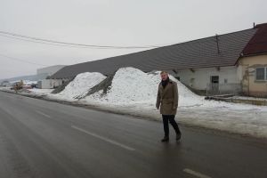Prefectul s-a dus iar să inspecteze drumurile (FOTO)