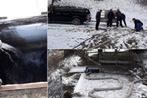 „Pentru cetăţeni, aproape de ei”: Primăria unui oraş din Alba a aprovizionat mai multe gospodării care care au rămas fără apă de băut