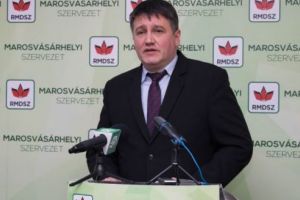 Biletele de trimitere şi reţetele gratuite ar putea fi eliberate şi de medici fără contract cu CAS