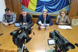 Hotărârea Consiliului Local privind reorganizarea DSPSA, atacată în instanţă de Prefectura Botoşani