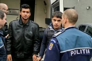 Ei sunt cei doi fraţi arestaţi în cazul bătrânei tâlhărite şi violate sălbatic în casă