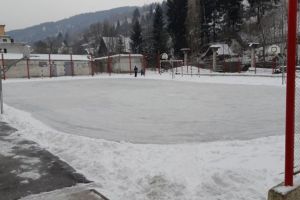De luni, locuitorii din Bălan se pot bucura de patinoar