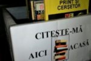 INEDIT. Biblioteci mobile pe străzile Reşiţei
