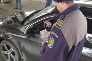 A cumpărat un permis de conducere cu 100 de euro. A fost prins când a vrut să intre în România pe la Vama Stânca
