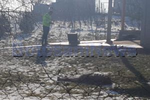 VIDEO Înfiorător! Un botoşănean a fost găsit mort, plin de sânge, într-o curte. Poliţiştii au demarat o anchetă