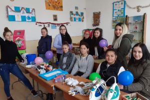 Elevii Liceului N. Titulescu din Medgidia recicleaza, sperand sa salveze mediul in care traiesc