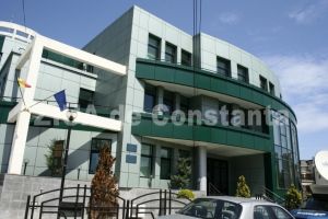 Un tanar din Bucuresti, prins cand vindea droguri in Mamaia. Merge la inchisoare  