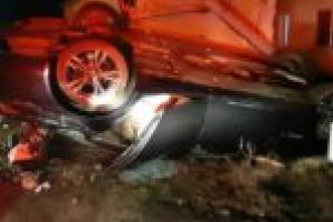 Un autoturism răsturnat a pus autorităţile în alertă