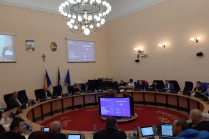 Bistriţenii, invitaţi să îşi spună părerea despre buget. Niculae: Mă bazez pe propunerile cetăţenilor