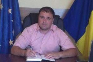 DEMIS, PRIMARUL A DAT ÎN JUDECATĂ PREFECTURA