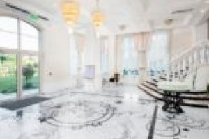 Visezi la o nuntă de poveste într-un palat? Vino la Wedding Weekend