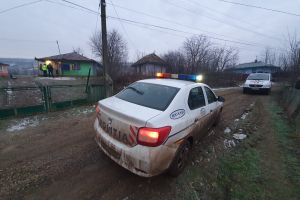 Tânărul care şi-a înjunghiat iubita de 19 ani cu mai multe lovituri de cuţit a fost arestat. Vezi cine este el!