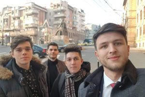 VIDEO Doi elevi au reprezentat Botoşaniul la conferinţa naţională „Mişcarea de reprezentare a elevilor: acum şi atunci” de la Craiova