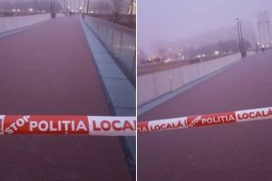 FOTO. VIDEO: Podul din Alba Iulia pe care doar Crăiasa Zăpezilor poate circula. A fost închis pentru localnici şi turişti din cauza podelei alunecoase