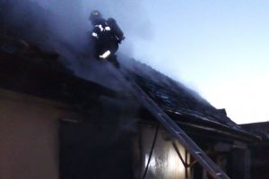 Incendiu la Răşinari – A luat foc o casă