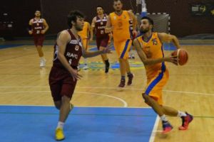 Baschebaliştii au luat startul în deplasare