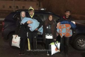 Doua familii de sirieni, depistate in apropierea frontierei cu Ungaria  