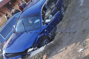 FOTO Accident! Două maşini distruse pe drumul european E 58 Botoşani- Iaşi