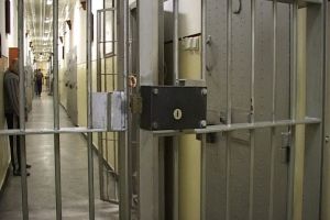 Inconştienţă plătită scump de un botoşănean! A condus fără permis şi a fost băgat după gratii