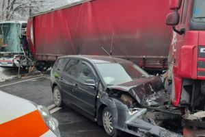 VIDEO FOTO Cum s-a produs accidentul grav de la intrarea pe Valea Oltului – Starea răniţilor